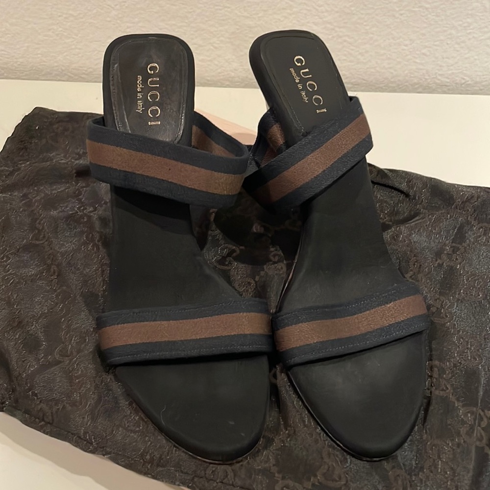 Vintage Authentic Gucci Sandal Heels. Size 8.5, incl. OG dust bag. Black/Brown